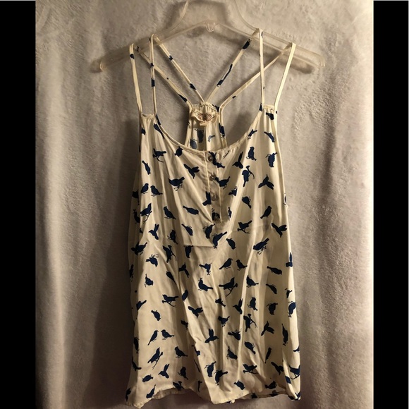 Pink Rose Tops - NWT Pink Rose Bird Patterned Tank Top.
